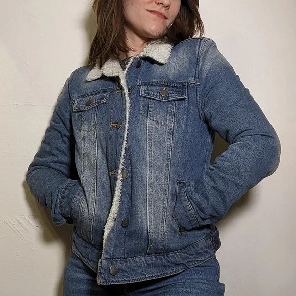 francesca's miami light wash denim sherpa jacket - Picture 1 of 6